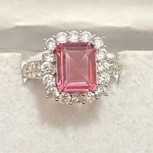 Luxury Pink Sapphire Ring in 925 silver